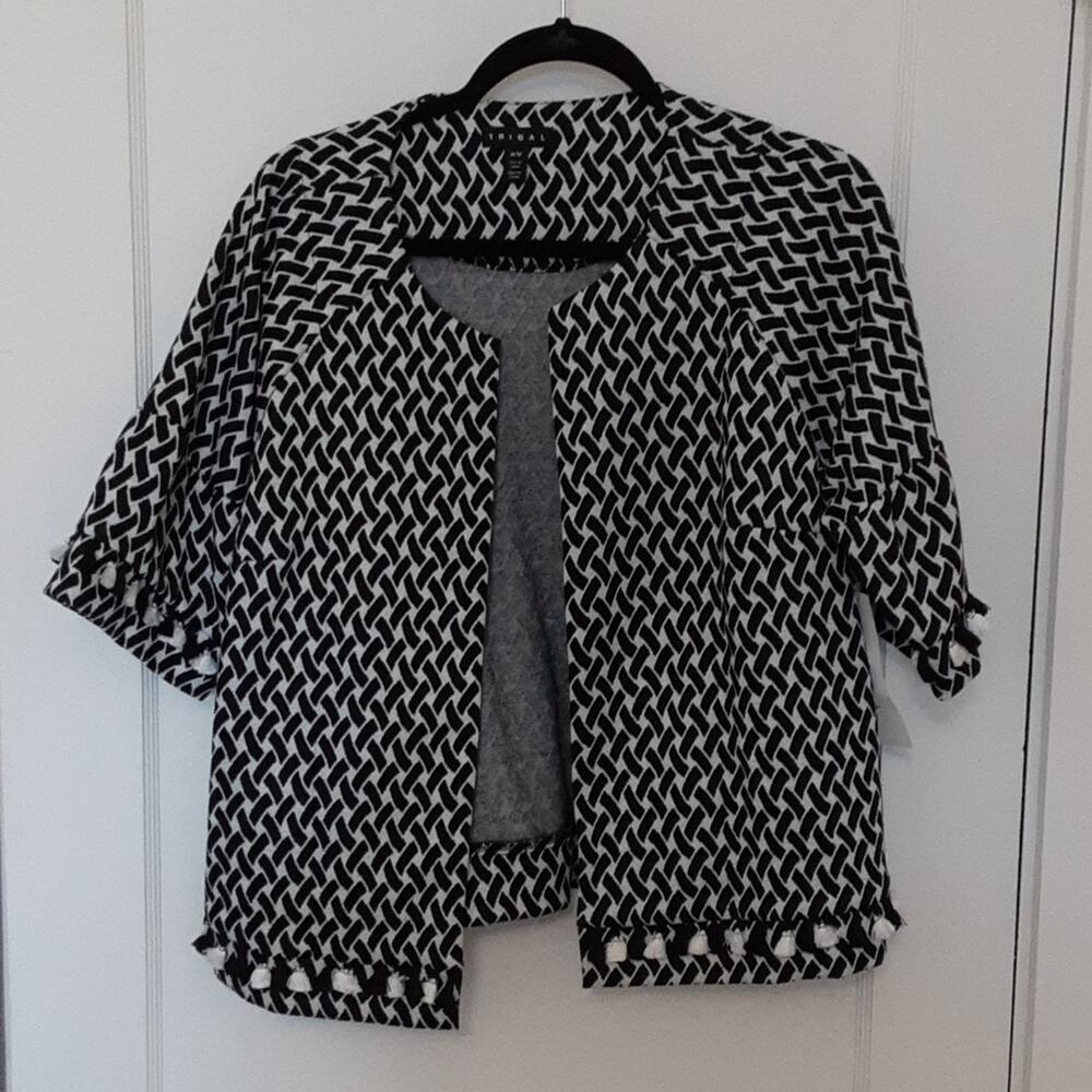 - NWT Tribal Black and White Half sleeve jacket with tassel fringe medium